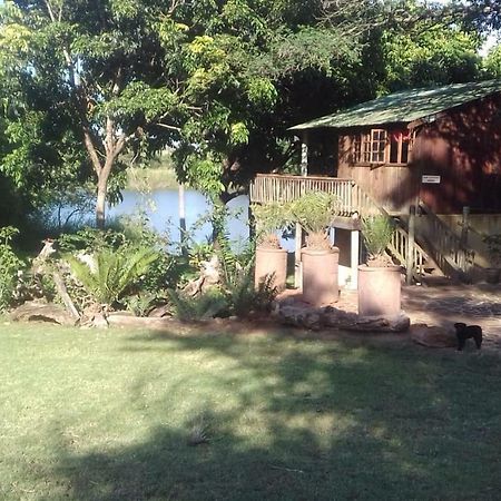 Hippo Retreat & Tiger Fishing Коматипорт Екстериор снимка