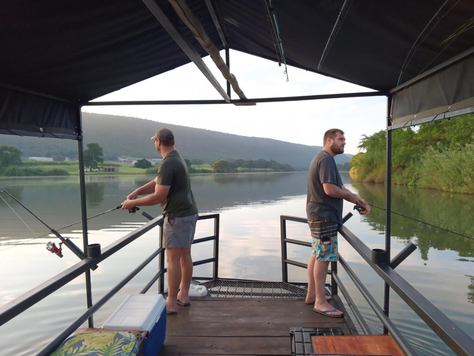 Hippo Retreat & Tiger Fishing Коматипорт Екстериор снимка