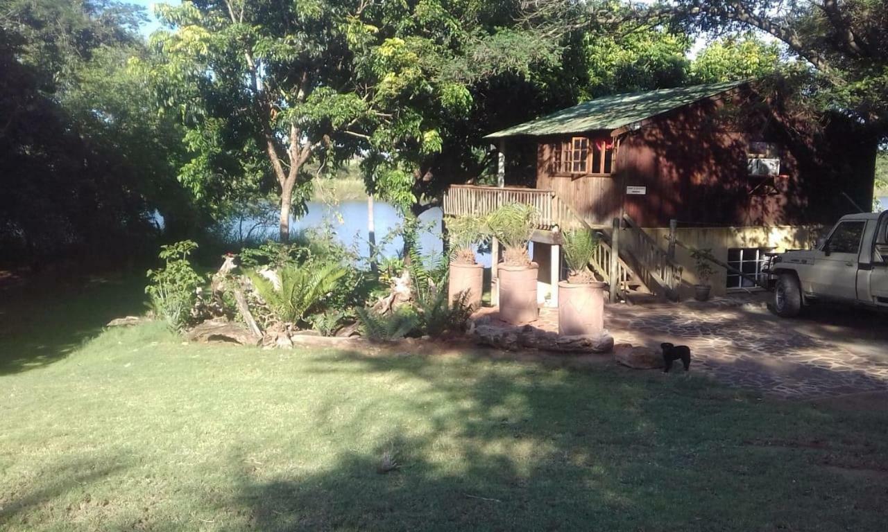 Hippo Retreat & Tiger Fishing Коматипорт Екстериор снимка